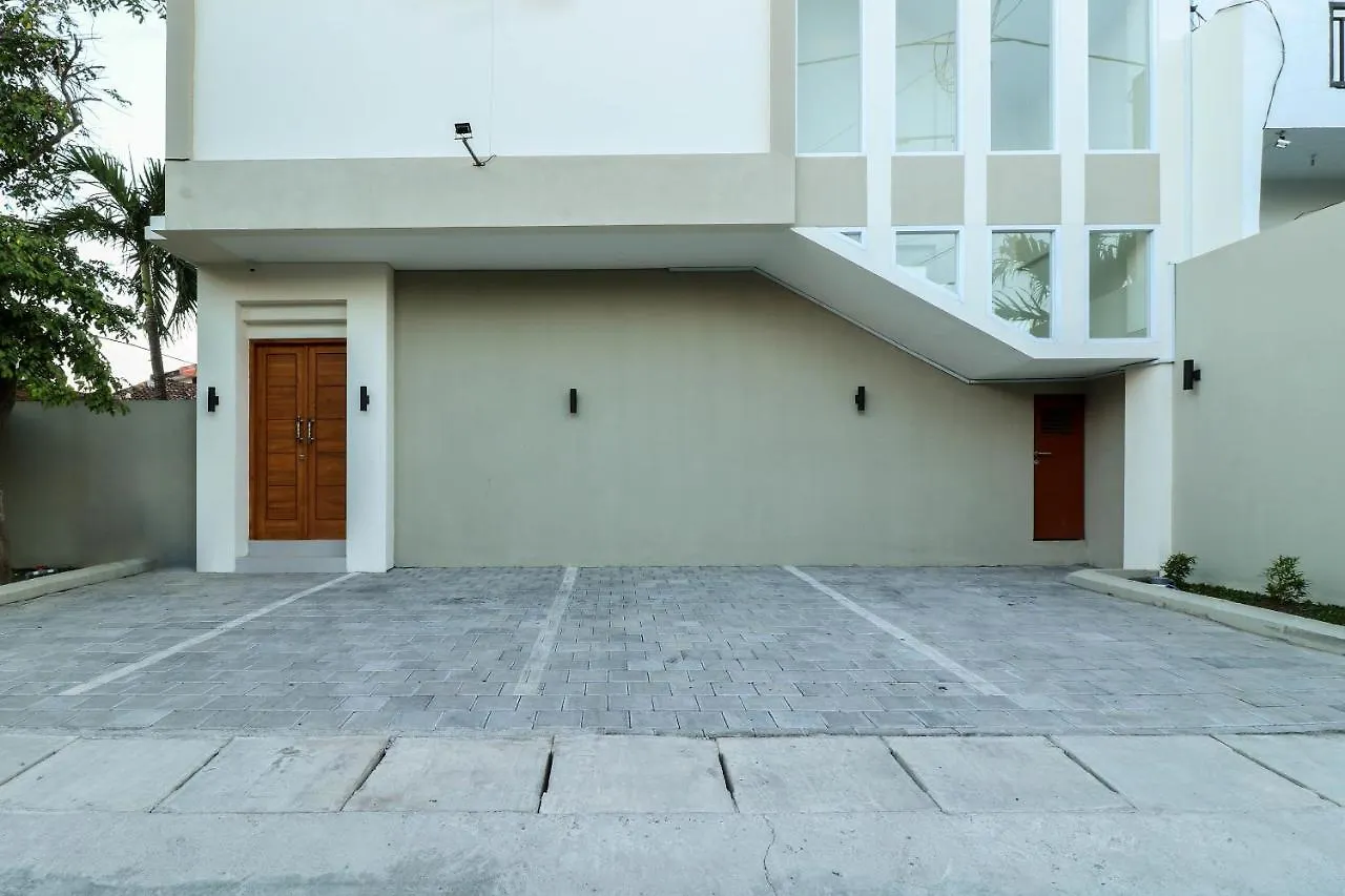 Szálloda Oyo 1200 Kencana Residence Jimbaran