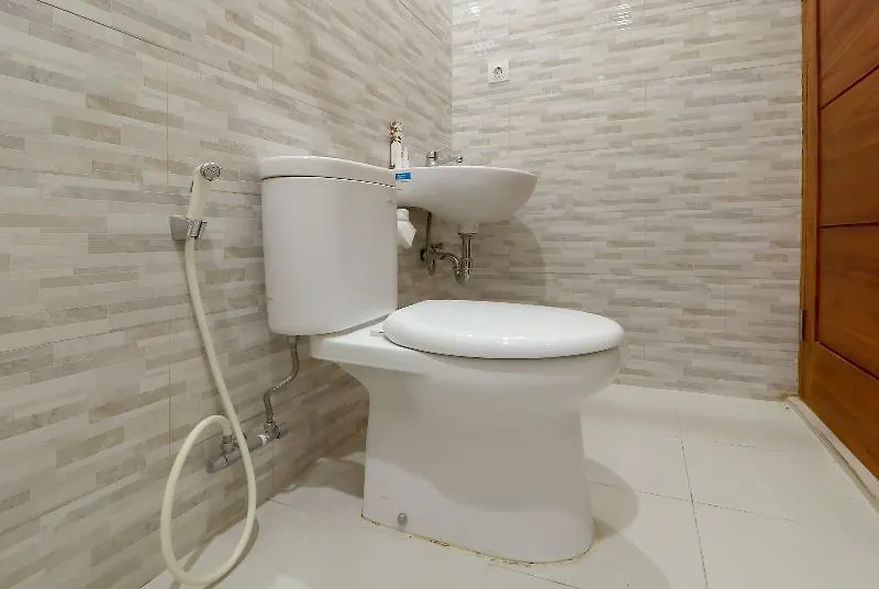 Oyo 1200 Kencana Residence Jimbaran Indonézia